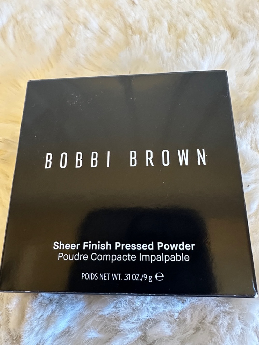 Bobbi Brown Sheer Finish Pressed Powder - Black
